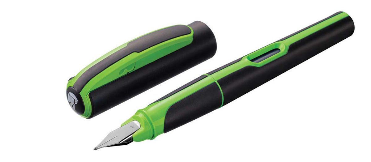 Pelikan-Fuellhalter-Style-fuer-Linkshaender-Rechtshaender-offen-neongruen