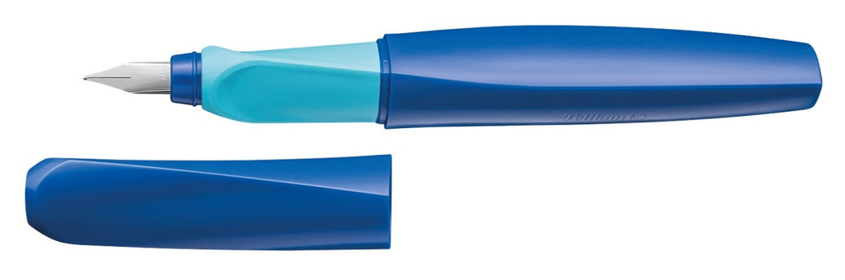 Pelikan-Fuellhalter-Twist-P457-M-Deep-Blue-kappe-offen-814737-lafueliki