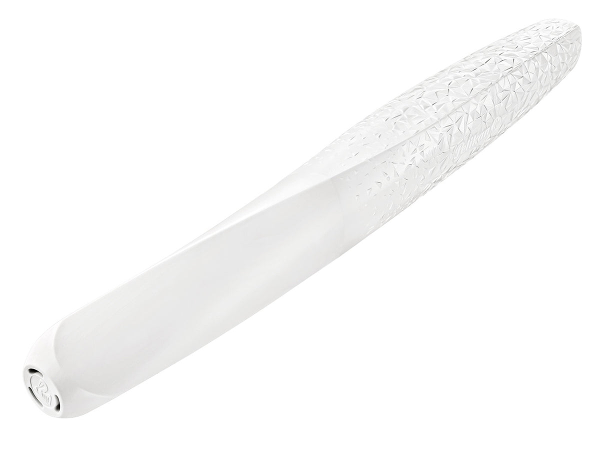 Pelikan-Twist-Fueller-structure-fuer-Rechtshaender-Linkshaender-weiss-geschlossen-lafueliki